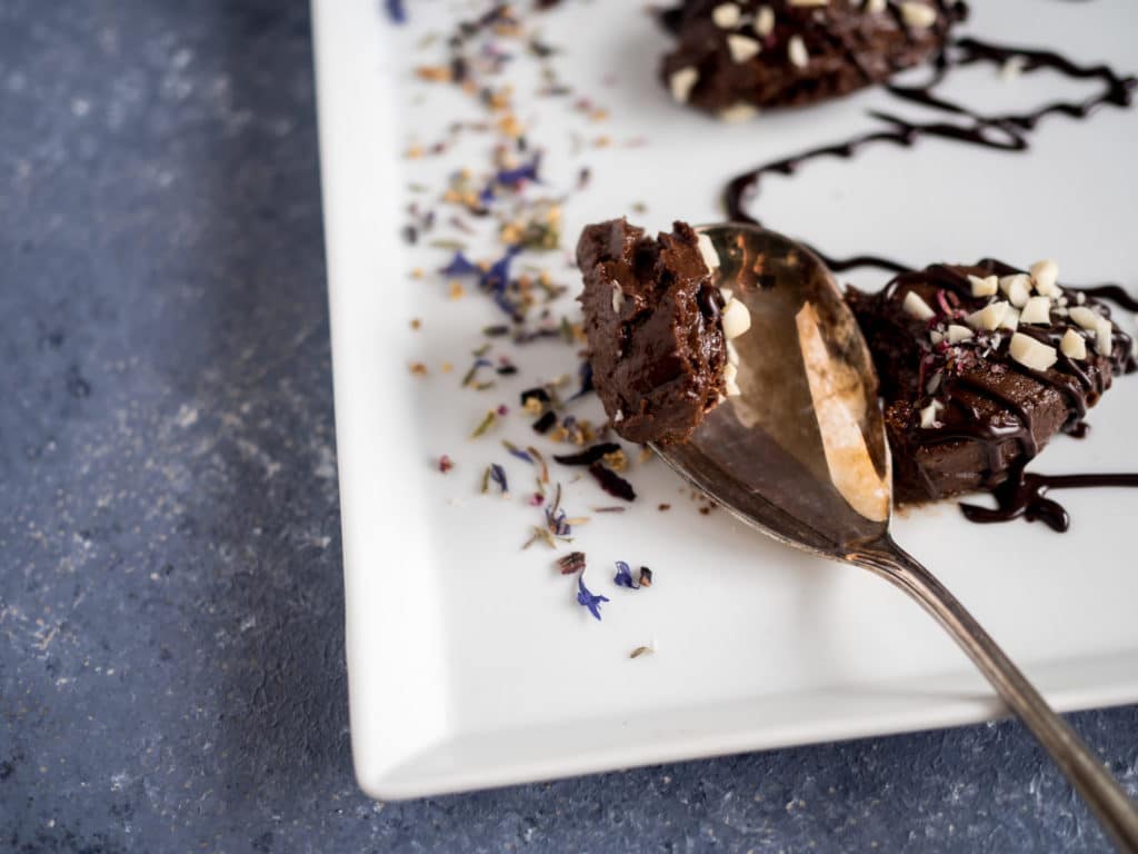 Erdnuss Mousse au Chocolate