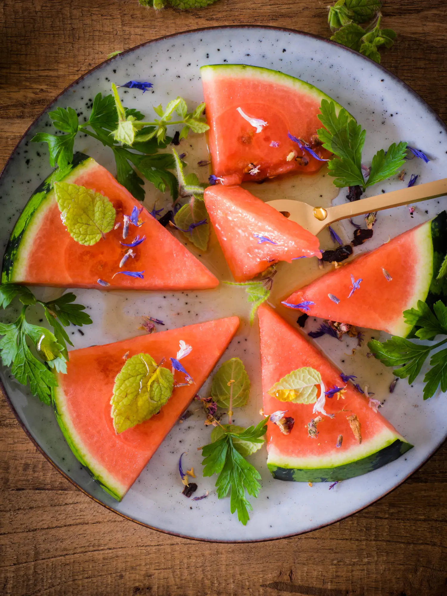 Wassermelone mit Petersilie