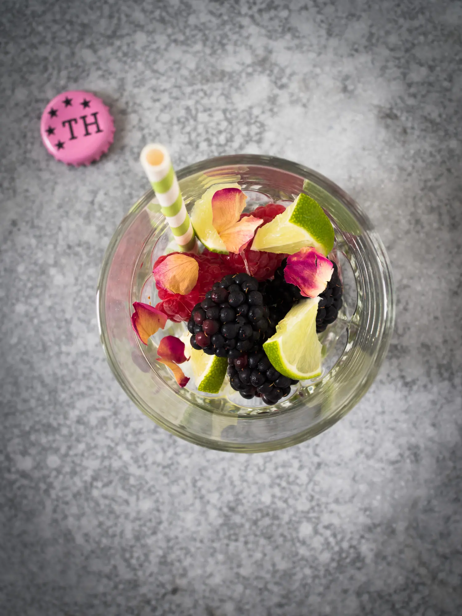 Pink Rosewater Gin&Tonic mit Thomas Henry