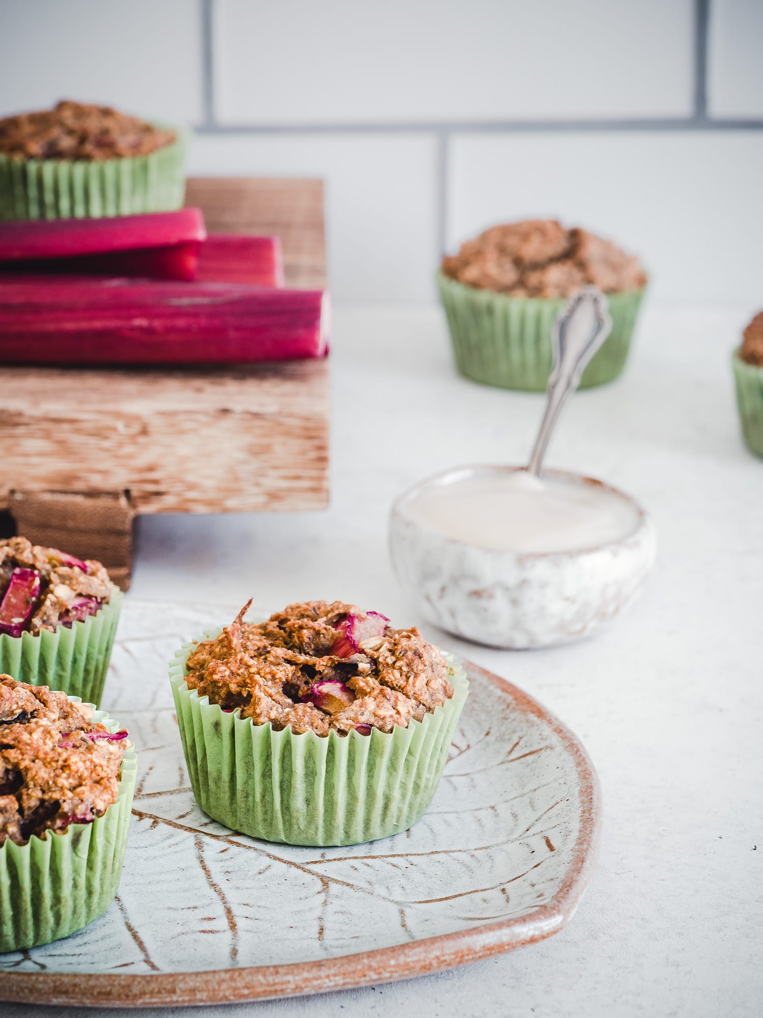 Rhabarber Muffins, glutenfrei und mit Süße nur aus Früchten