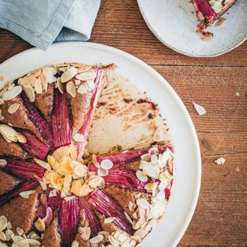 rhabarberkuchen vegan. Anschnitt von Oben