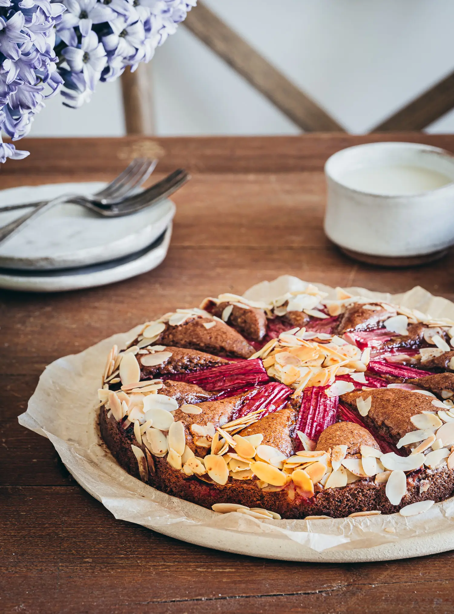 Rhaberberkuchen vegan. Mit Mandeln